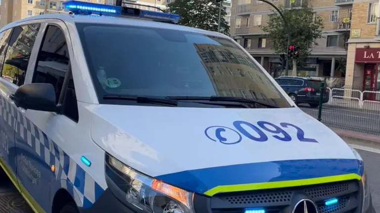 Un vehículo de la Policía Municipal de Pamplona.