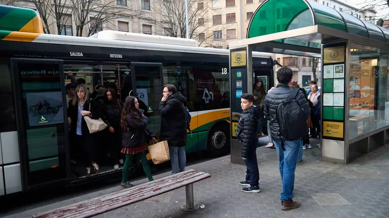 Huelga de villavesas en Pamplona. IÑIGO ALZUGARAY