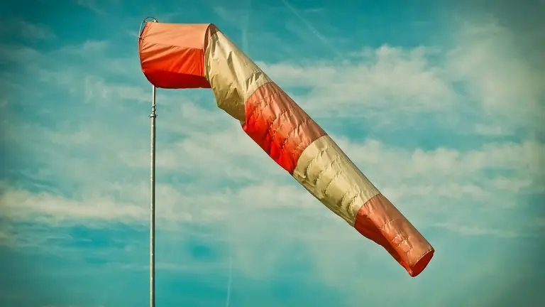 Imagen de una señal que indica la fuerza del viento. Pixabay