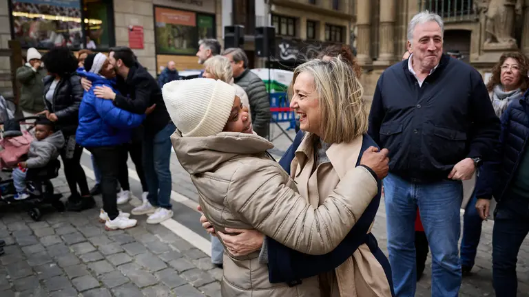 Concentración del Ayuntamiento de Pamplona con motivo del Día Internacional de la Mujer, que se celebra el 8 de marzo 2025. PABLO LASAOSA
