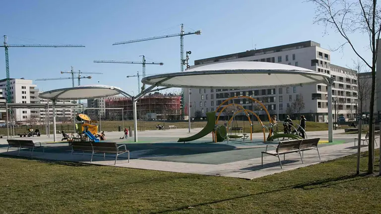 Plaza Maravillas Lamberto en el barrio de Lezkairu, en Pamplona. AYUNTAMIENTO DE PAMPLONA