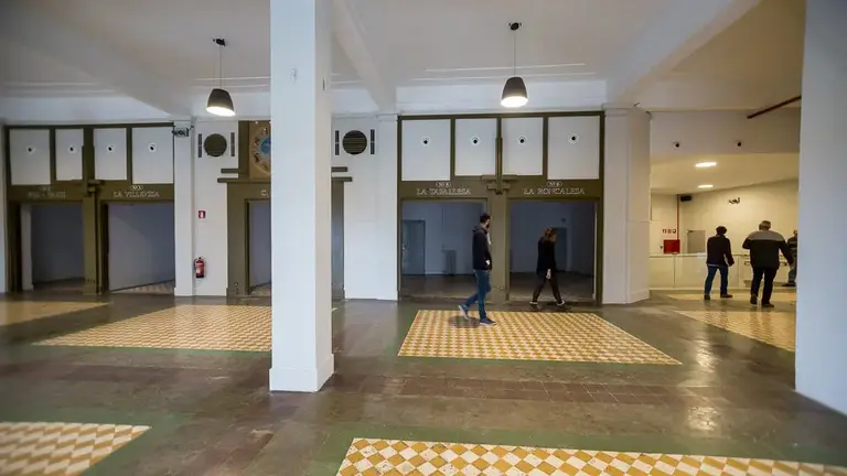 Imagen de archivo del interior de la antigua estación de autobuses de Pamplona. IÑIGO ALZUGARAY