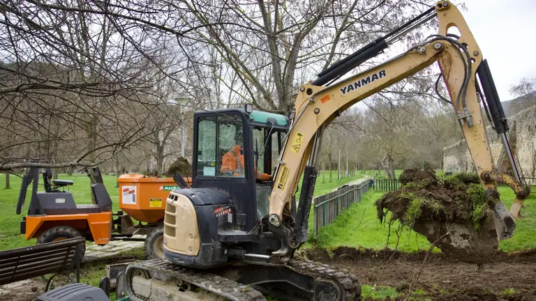 Imagen de las obras en el pipicán de Estella. CEDIDA