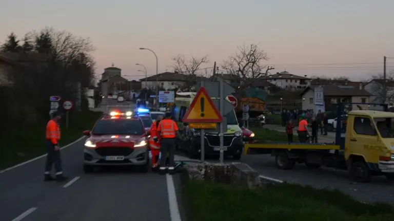 Un hombre de 63 años ha fallecido la tarde del martes tras sufrir un atropello cuando circulaba en bicicleta en el término de Etxauri. POLICÍA FORAL