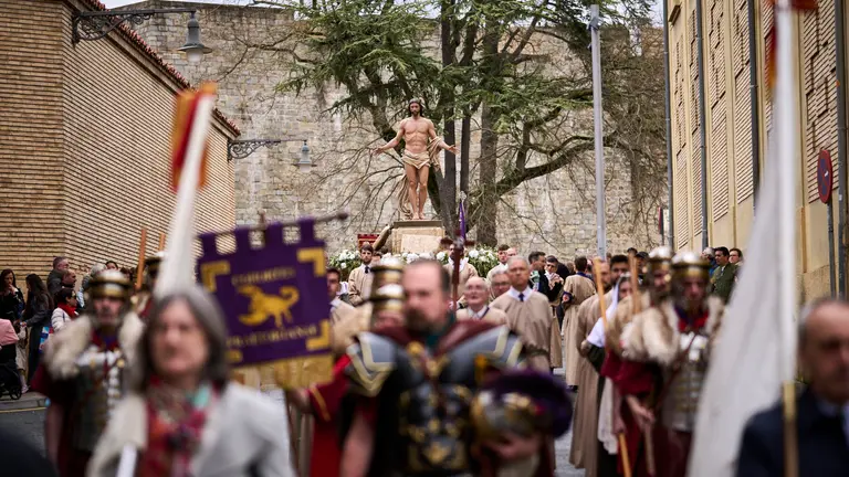 Procesión de Domingo de Pascua en Pamplona durante Semana Santa 2025. PABLO LASAOSA