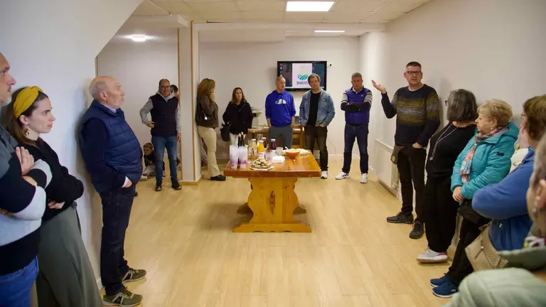 El alcalde de Luquin, Javier Martínez, ha explicado en qué va a consistir Ibarluzea. CEDIDA