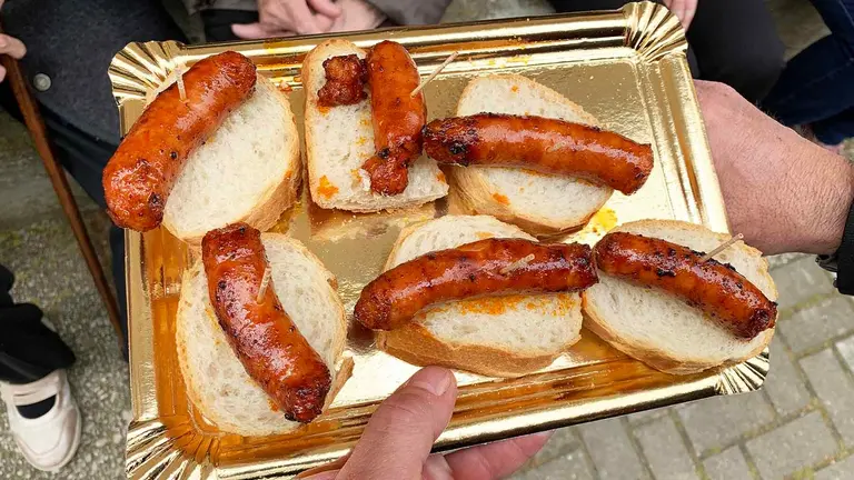 La fiesta del mayo en Murieta que termina con una chistorrada popular. Navarra.com