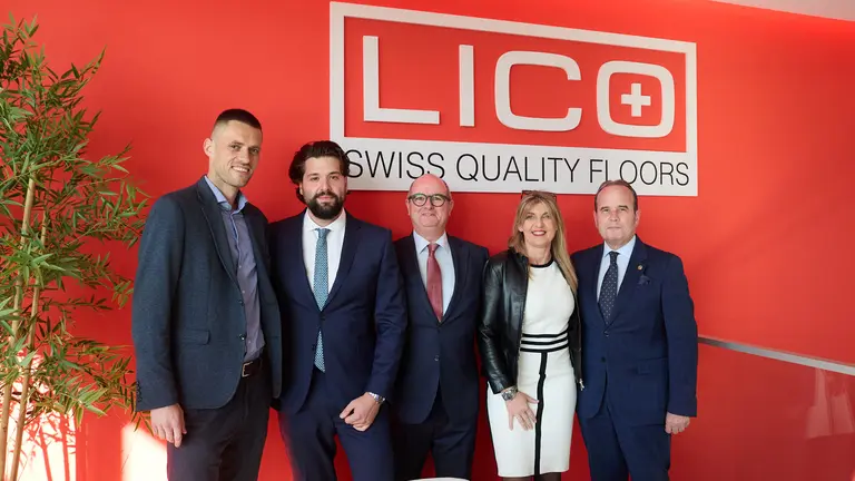 Inauguración de las nuevas instalaciones de la empresa Lico Norte en el polígono de Egües. IÑIGO ALZUGARAY