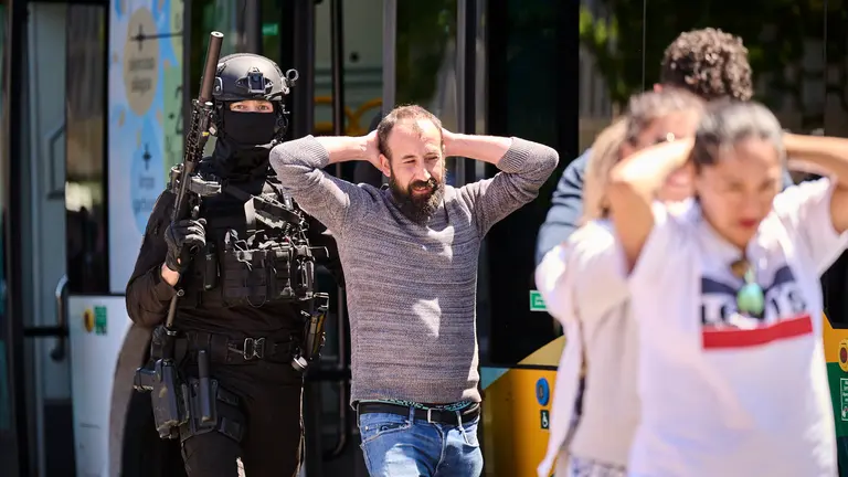 Jornada de puertas abiertas de Policía Foral con exhibiciones del Grupo de guías caninos y el Grupo de Intervenciones Especiales GIE. PABLO LASAOSA