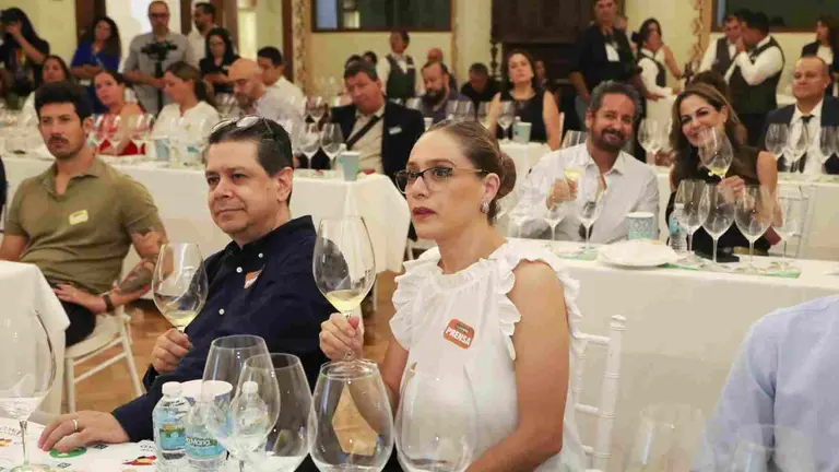 Momento de la cata en la feria de vino en México. CRDO NAVARRA