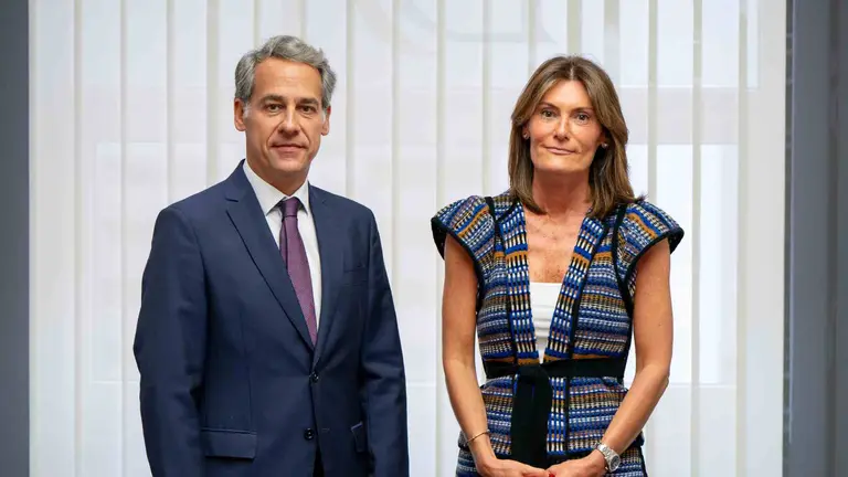 Ignacio del Burgo y Amaya Rández, socios del despacho de abogados de Pamplona. CEDIDA