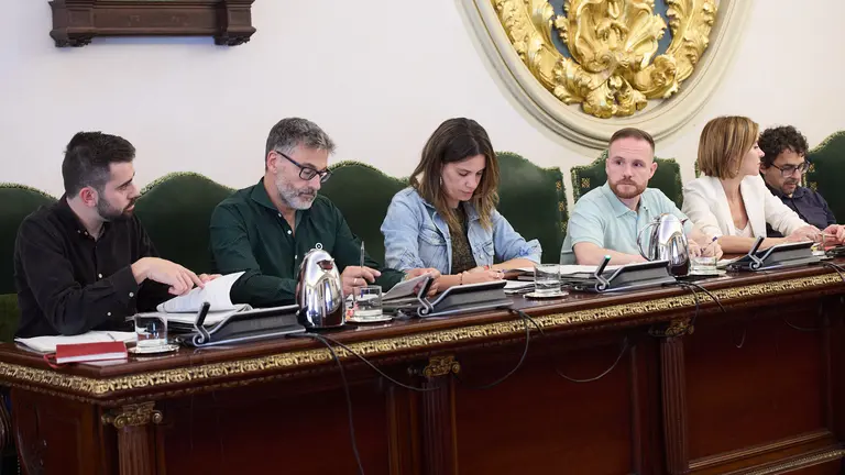 Marina Curiel en el Pleno ordinario del Ayuntamiento de Pamplona correspondiente al mes de junio de 2025. IÑIGO ALZUGARAY