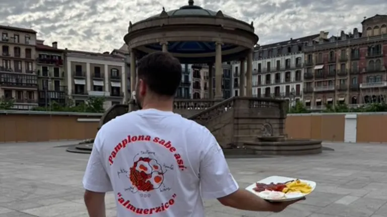 La camiseta de la marca TWM Sportswear para San Fermí. CEDIDA