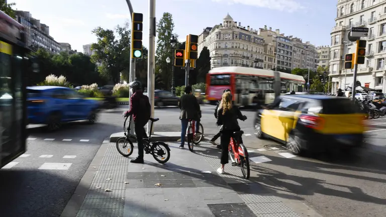 Circulación de vehículos en la ciudad de Barcelona. Fundación la Caixa