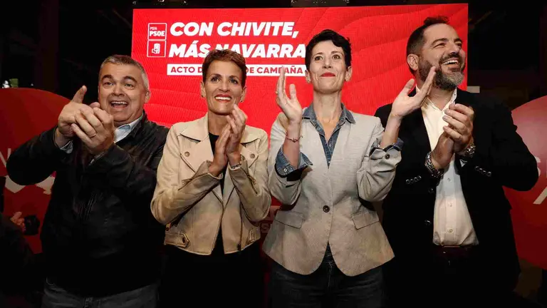 Santos Cerdan ha sido el cerebro del PSOE y del PSN durante los últimos años. En la imagen, en un acto electoral en Pamplona. EFE/ Jesús Diges