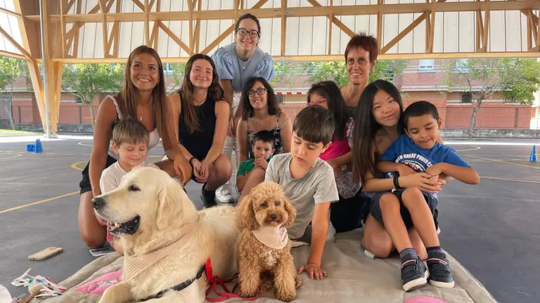 La Asociación Navarra de Autismo busca voluntarios para su Escuela de Verano en Pamplona. CEDIDA