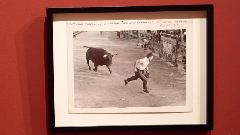 Presentación de la exposición 'Ramón Masats. El fotógrafo silencioso' en el Palacio del Condestable de Pamplona. IÑIGO ALZUGARAY