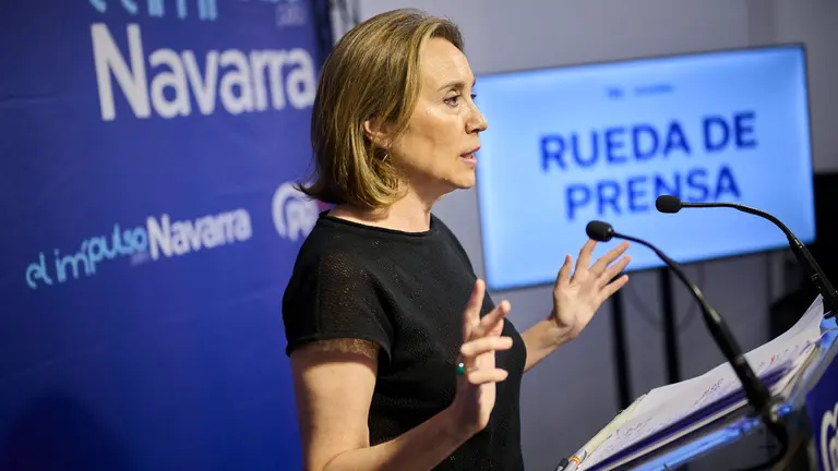 La secretaria general del PP, Cuca Gamarra, y el presidente del Partido Popular de Navarra, Javier García, mantienen un encuentro con cargos del PPN con el fin de analizar la situación de la Comunidad foral. PABLO LASAOSA