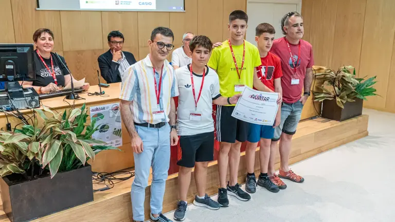 Integrantes del equipo del IES Sarriguren BHI (Navarra). CEDIDA