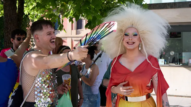 Manifestación convocada por la plataforma 28J con motivo del Día Internacional del Orgullo LGTBI+ en Pamplona. IÑIGO ALZUGARAY