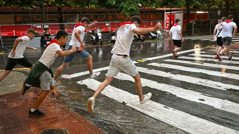 5a5eb673d3313311c6f8d18edfedd8a2134bde6a (1)