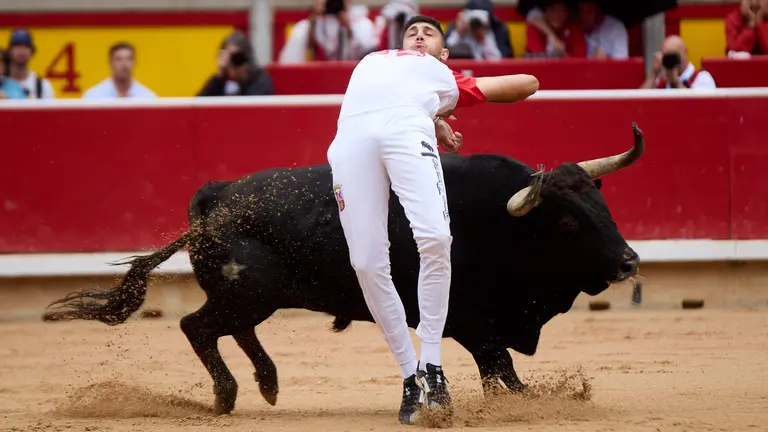 Concurso de Recortadores de San Fermín 2025 en la Plaza de Toros de Pamplona. IÑIGO ALZUGARAY