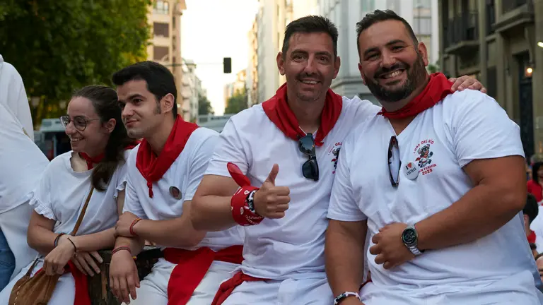 Ambiente en el séptimo encierro de San Fermín 2025. IRANZU LARRASOAÑA