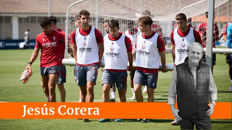 Jugadores de Osasuna durante un entrenamiento. PABLO LASAOSA
