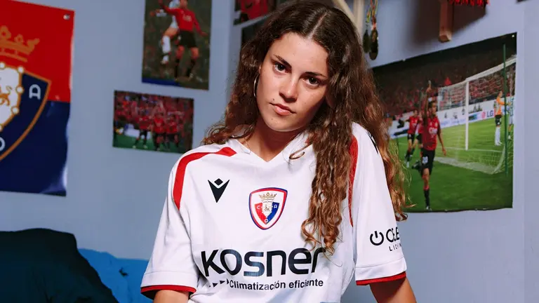 Osasuna presenta su tercera equipación para la temporada 2025-2026. OSASUNA