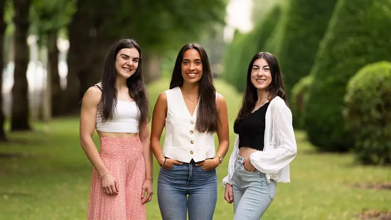 De izq. A dcha.: María Herrero, Paula Fernández y Amaia Vértiz, autoras de este proyecto. UNIVERSIDAD PÚBLICA DE NAVARRA