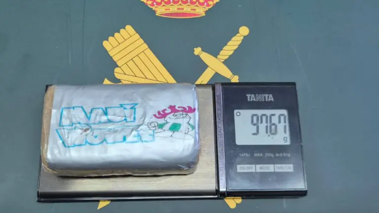 Imagen de la droga incautada. GUARDIA CIVIL