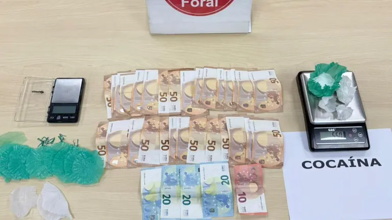 Lo que ha encontrado la Policía Foral tras detener a un hombre en fiestas de Tafalla. CEDIDA