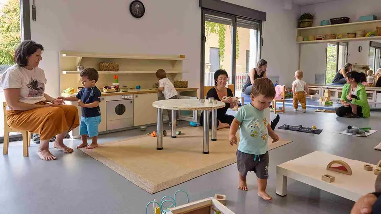 Primer día de curso escolar en la escuela infantil municipal de la Chantrea, en Pamplona. AYUNTAMIENTO DE PAMPLONA