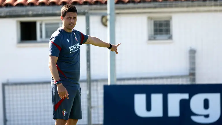 Entrenamiento de Osasuna en las instalaciones de Tajonar. IÑIGO ALZUGARAY
