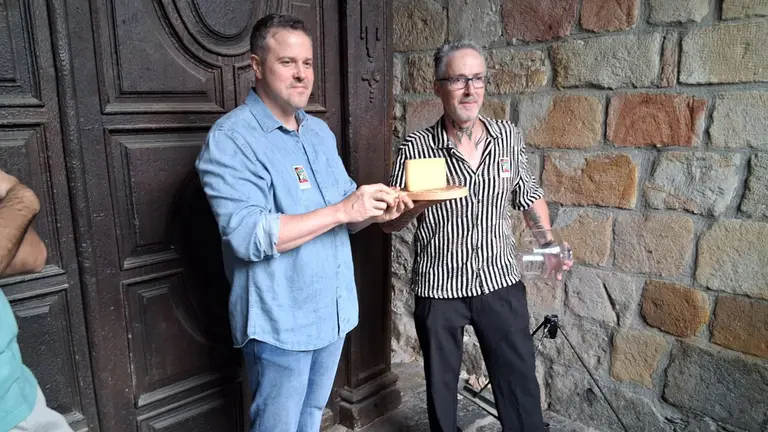 El 57º Artzai Eguna de Navarra homenajea a Jose María Ustarroz y corona a Infernuko Gazta en Uharte Arakil. CEDIDA