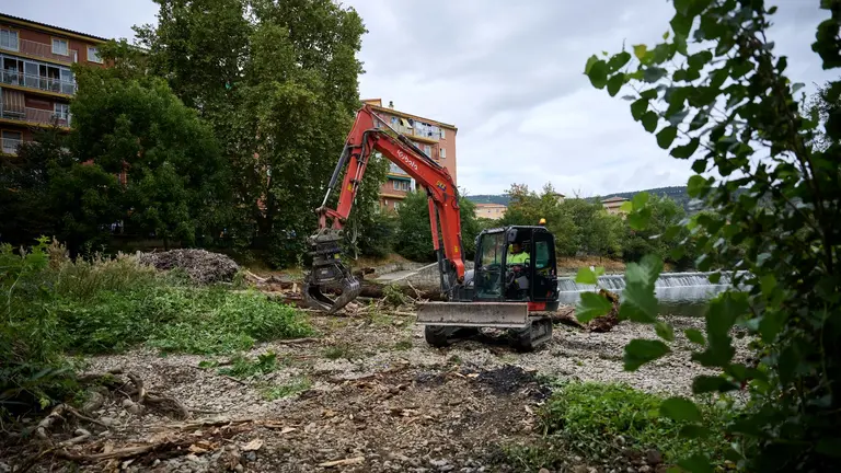 Limpieza del río Arga en Pamplona. AYUNTAMIENTO DE PAMPLONA