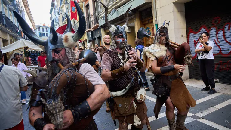 Gran Feria Medieval por las calles de los tres burgos durante la celebraci&oacute;n del Privilegio de la Uni&oacute;n de Pamplona. I&Ntilde;IGO ALZUGARAY