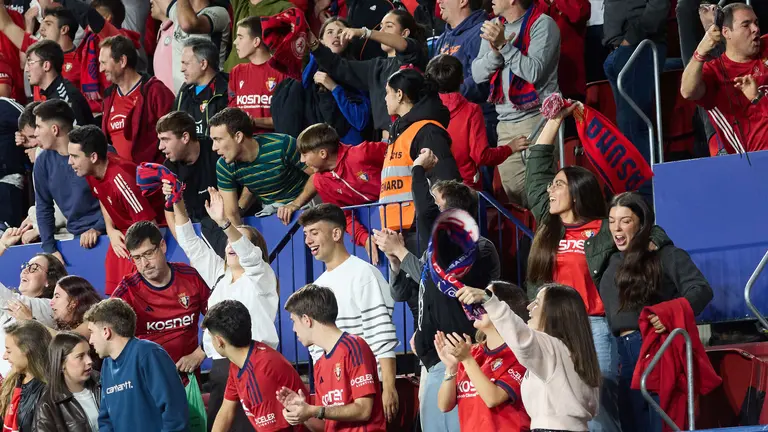 La grada del estadio de El Sadar durante el partido de La Liga EA Sports entre CA Osasuna y Getafe CF disputado en Pamplona. IÑIGO ALZUGARAY