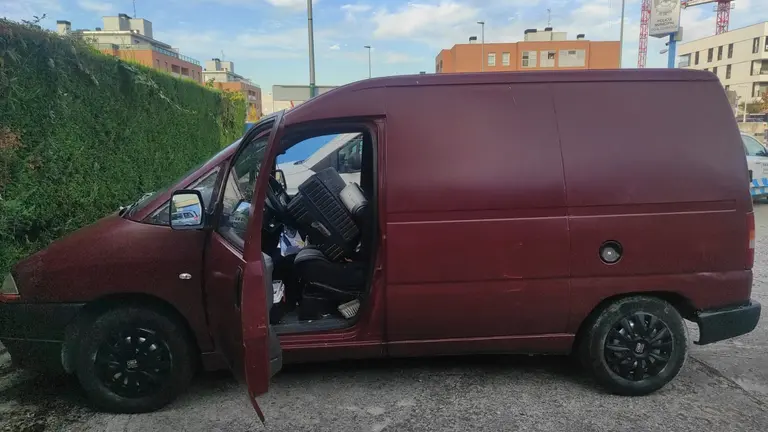 Vehículo inmovilizado en dependencias de Policía Municipal de Zizur Mayor.