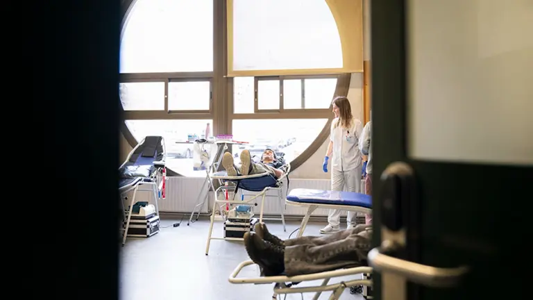 Imagen de una donación de sangre en la UPNA.