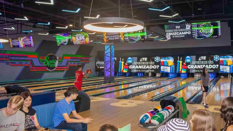 La empresa Sould Park Bowling abrirá en el parque comercial Atalaya de Olaz.. ATALAYA