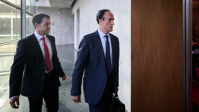 Jesús Polo, presidente de la mesa de contratación de las obras de Belate comparece en la comisión de investigación del Parlamento de Navarra sobre licitación y adjudicación de obras públicas del Gobierno de Navarra. PABLO LASAOSA