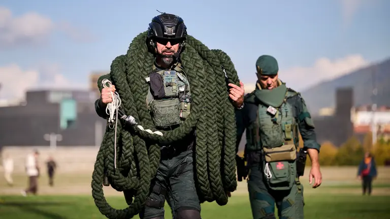 La Guardia Civil realiza una exposición de medios en el marco de la celebración de su patrona. PABLO LASAOSA