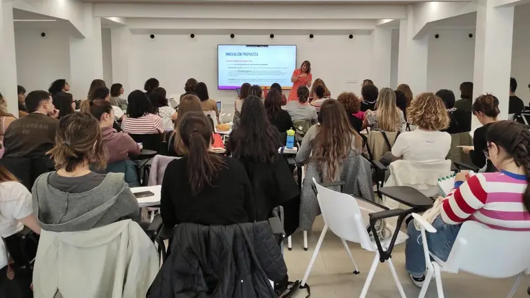 Imagen de la presentación del proyecto a los equipos de Atención Temprana. CEDIDA