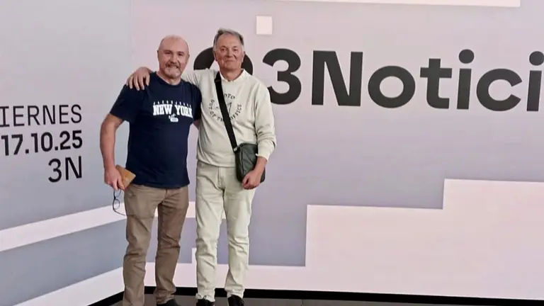 Iñaki Lacunza y Carlos Rivera, del Colegio Jesuitas de Pamplona, en el plató de Atresmedia. CEDIDA