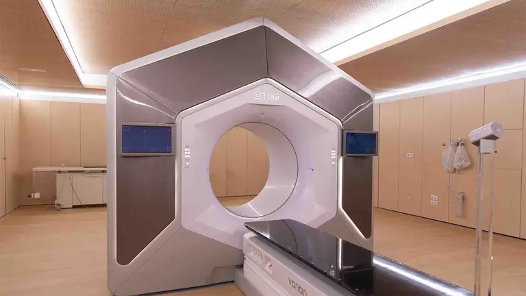 Uno de los aceleradores del Hospital Universitario de Navarra. GOBIERNO DE NAVARRA