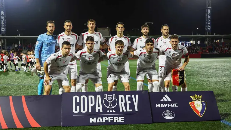 El renovado once titular de los rojillos ante el Sant Jordi en Mallorca. CA Osasuna.