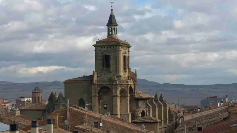 Viana participa en la edición de "Juntos brillamos más" de Ferrero Rocher. FERRERO ROCHER