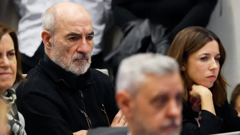 Cuarta edición de las jornadas “Contar el Terror” en la que bajo el título “Territorios de memoria”, se aborda cómo se ha contado el terrorismo desde el periodismo, la ficción y la no ficción en la que participa Alejandro Ruiz Huerta (i), profesor jubilado de Derecho constitucional de la Universidad de Córdoba y último sobreviviente del atentado contra los abogados laboralistas de Atocha. EFE/ Jesús Diges