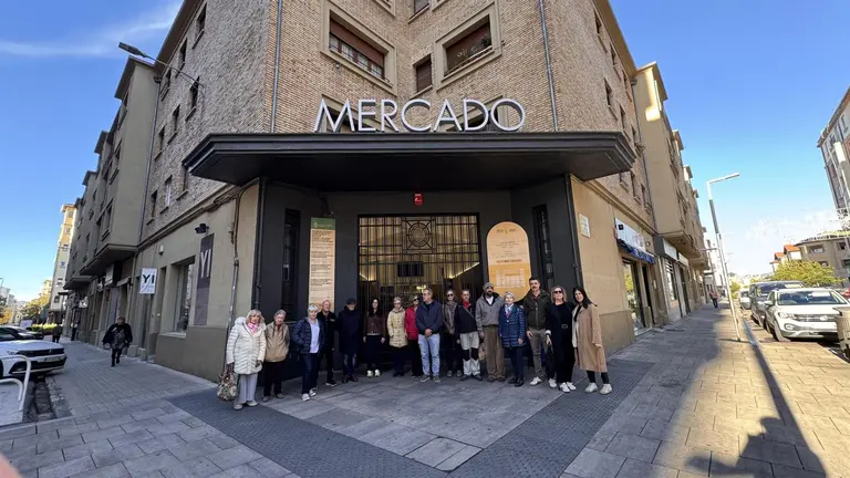 La Asociación Foro II Ensanche, "preocupada" por el recrecimiento de dos plantas del edificio del mercado.
 ASOCIACIÓN FORO II ENSANCHE